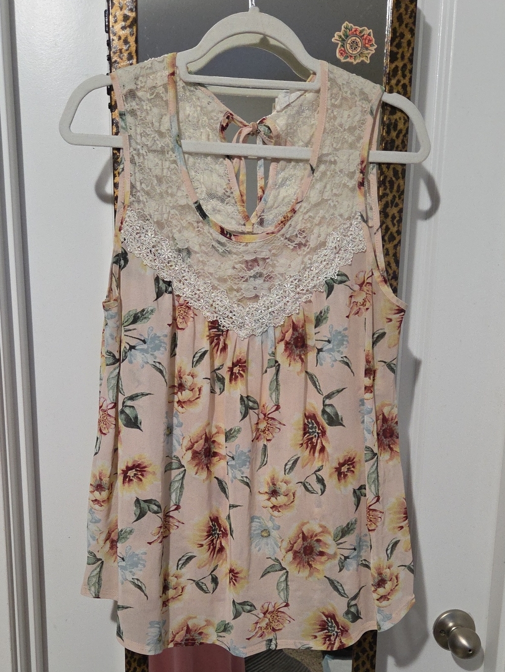 Siren Lily Pink Floral Lace Yoke Sleeveless Camisole
